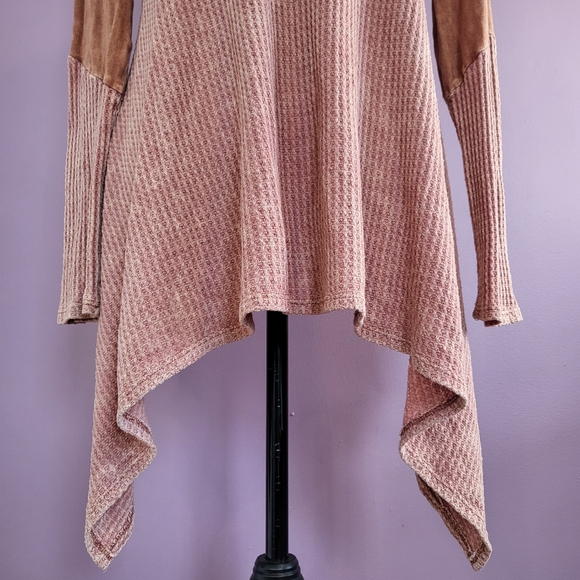 Rolla Coster Washed Distressed Pieced Raw Edge Shark Bite Hem Waffle Tunic Top - Picture 11 of 15